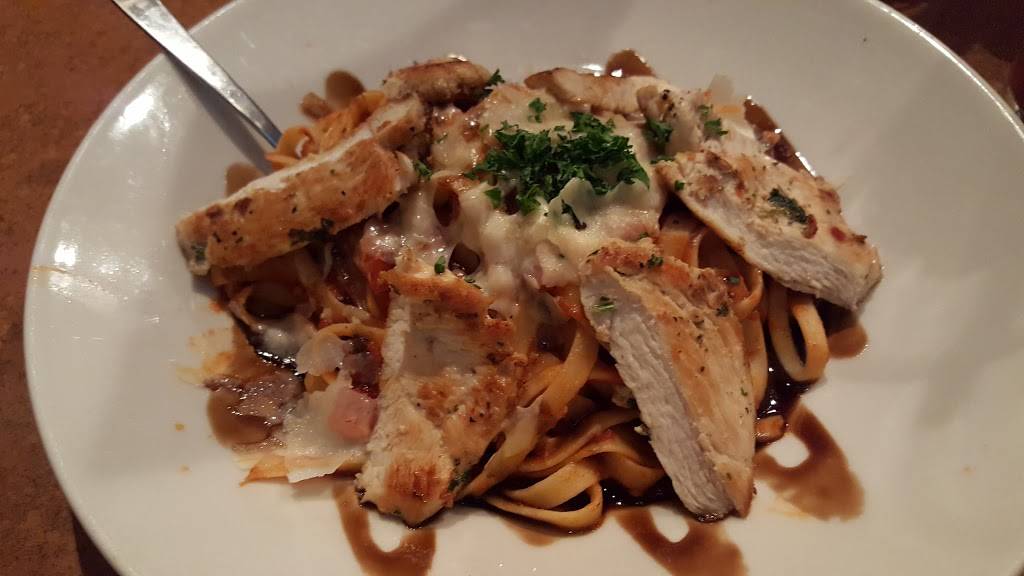 TGI Fridays | restaurant | 7910 Kew Ave, Rancho Cucamonga, CA 91739, USA | 9094630092 OR +1 909-463-0092