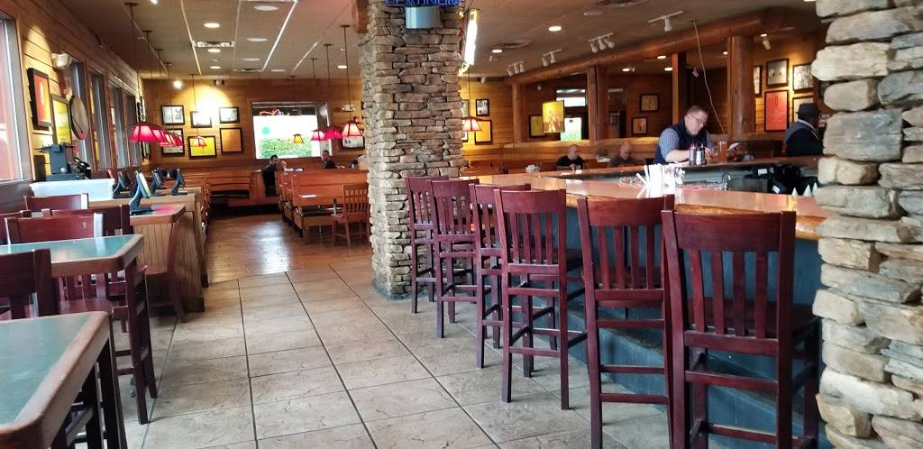 Smokey Bones Bar & Fire Grill | meal takeaway | 3939 Morse Crossing, Columbus, OH 43219, USA | 6144762668 OR +1 614-476-2668