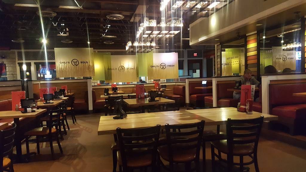 Chilis Grill & Bar | meal takeaway | 4305 24th Ave, Fort Gratiot Twp, MI 48059, USA | 8103851103 OR +1 810-385-1103