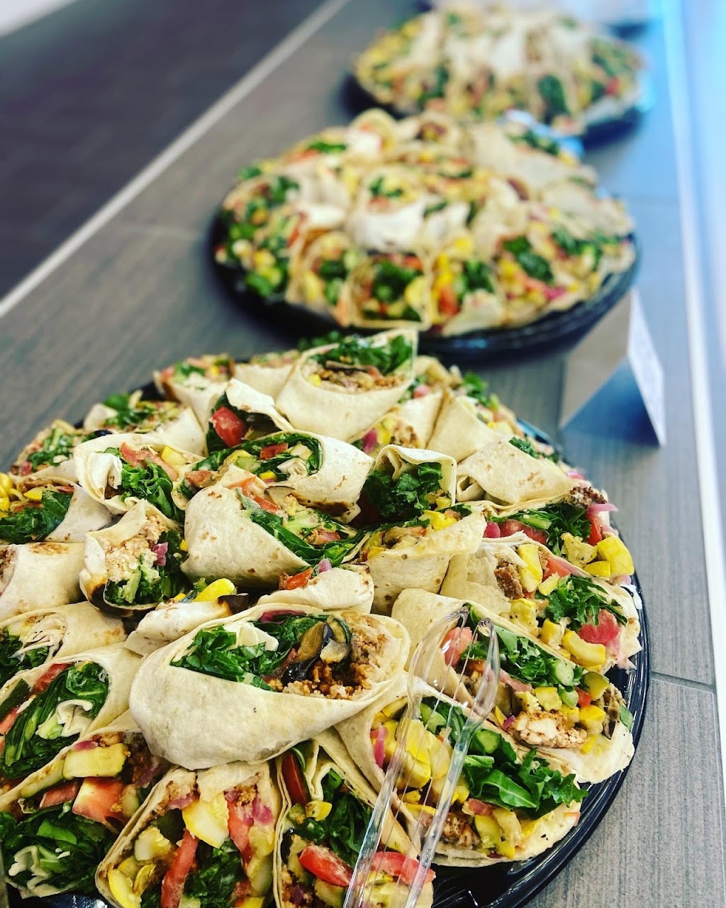 Makin Groceries | restaurant | 871 B Howard Ave, Biloxi, MS 39530, USA | 2283134187 OR +1 228-313-4187