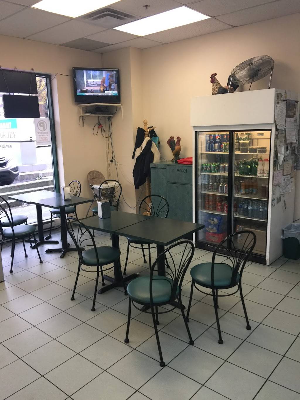 Poulet Mankal | restaurant | 12174 Boulevard Laurentien, Montréal, QC H4K 1M9, Canada | 5143335302 OR +1 514-333-5302