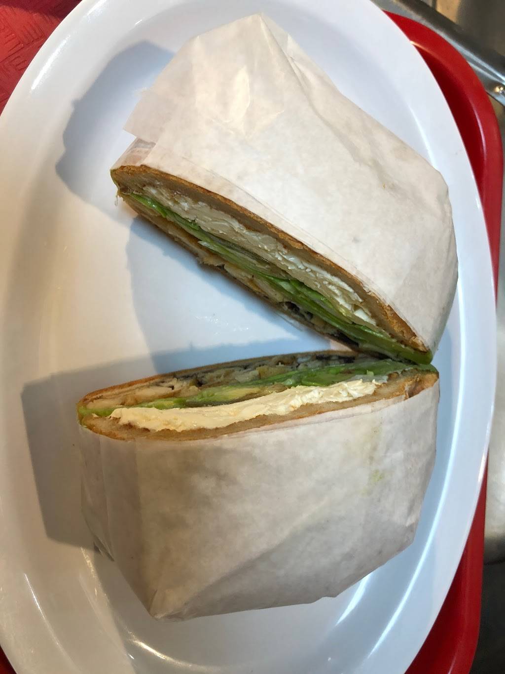 Leslys Restaurante | restaurant | 147-20 Jamaica Ave, Jamaica, NY 11435, USA | 7182620948 OR +1 718-262-0948