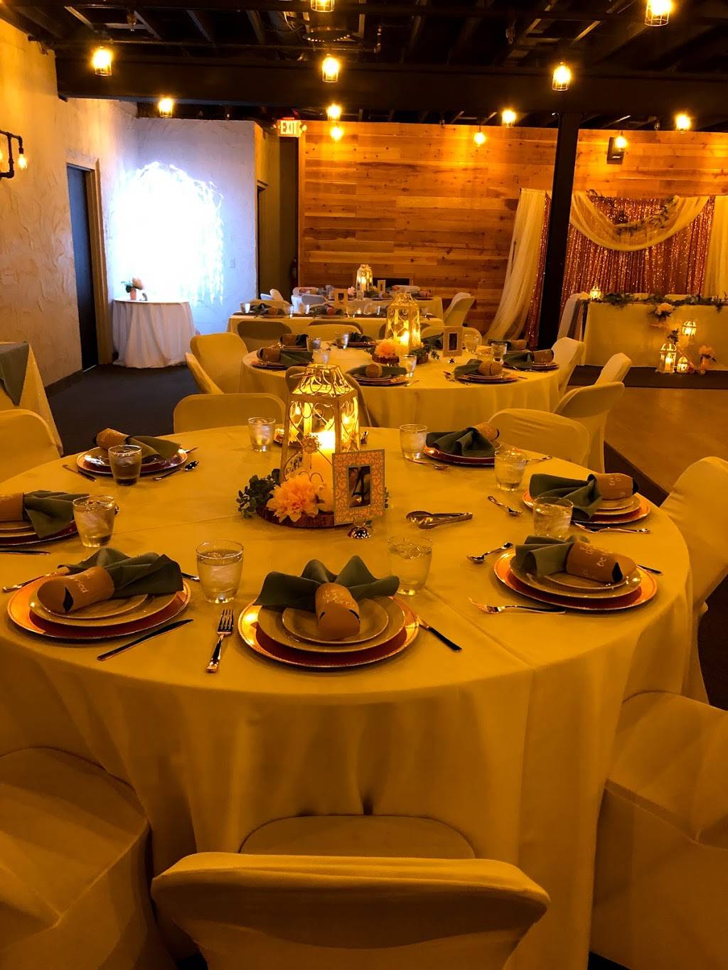 585 Rockin Burger Bar | restaurant | 250 Pixley Rd, Rochester, NY 14624, USA | 5852470079 OR +1 585-247-0079