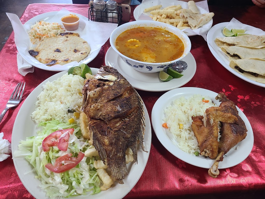 Rubis Restaurant | restaurant | 941 W Pioneer Pkwy, Arlington, TX 76013, USA | 6823588883 OR +1 682-358-8883