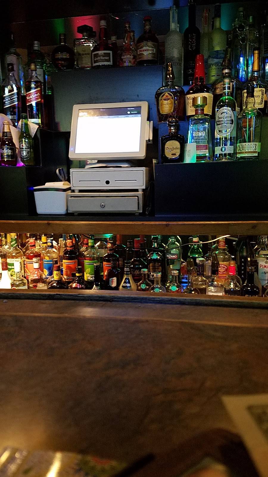 Rubens Bar & Grill | restaurant | 255 E Ave M, Lancaster, CA 93535, USA | 6614719356 OR +1 661-471-9356