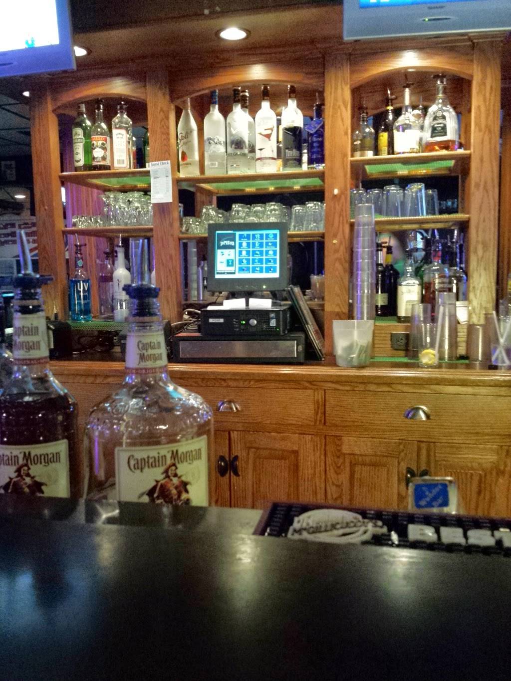 Mugsys | restaurant | 1310 N Main St, Bloomington, IL 61701, USA | 3098272628 OR +1 309-827-2628