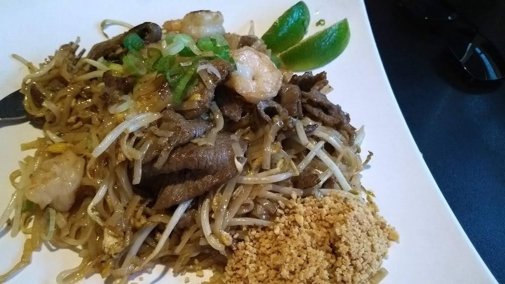 Chaba Thai Restaurant | restaurant | 3154 SE Military Dr, San Antonio, TX 78223, USA | 2103339955 OR +1 210-333-9955