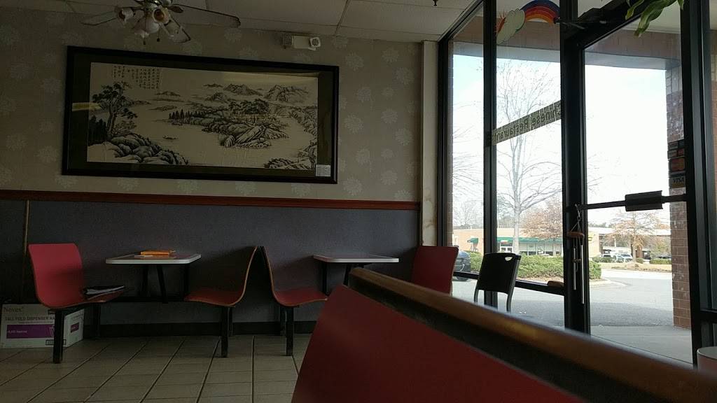 Chens Garden | restaurant | 523 N Main St, Holly Springs, NC 27540, USA | 9195577363 OR +1 919-557-7363