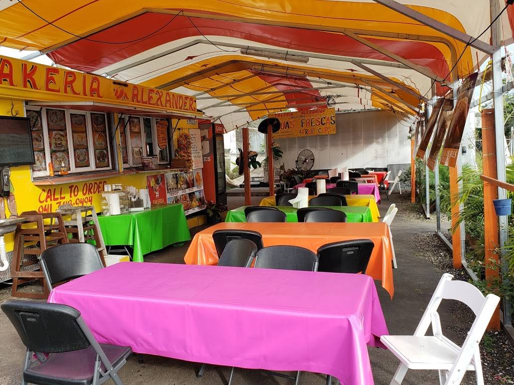 Takeria alexander | restaurant | 5025 15th St E, Bradenton, FL 34203, USA | 9413489494 OR +1 941-348-9494