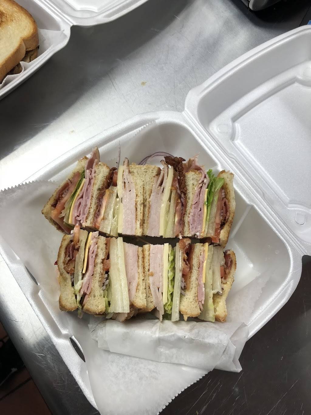 Bread Bowl Deli | restaurant | 32247 Mound Rd, Warren, MI 48092, USA | 5865539172 OR +1 586-553-9172