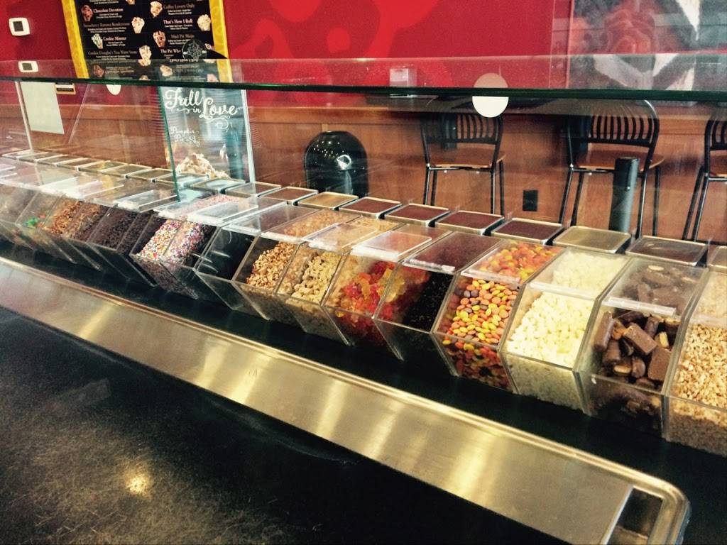 Cold Stone Creamery Canton | bakery | 2500 Boston St Ste 102, Baltimore, MD 21224, USA | 4105220353 OR +1 410-522-0353