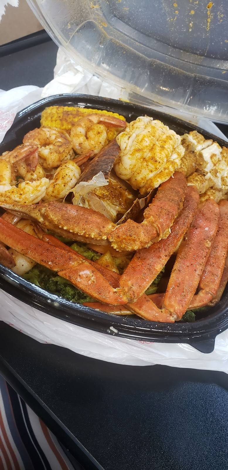 DeeOs Seafood | restaurant | 2256 N Germantown Pkwy, Cordova, TN 38016, USA | 9014435312 OR +1 901-443-5312