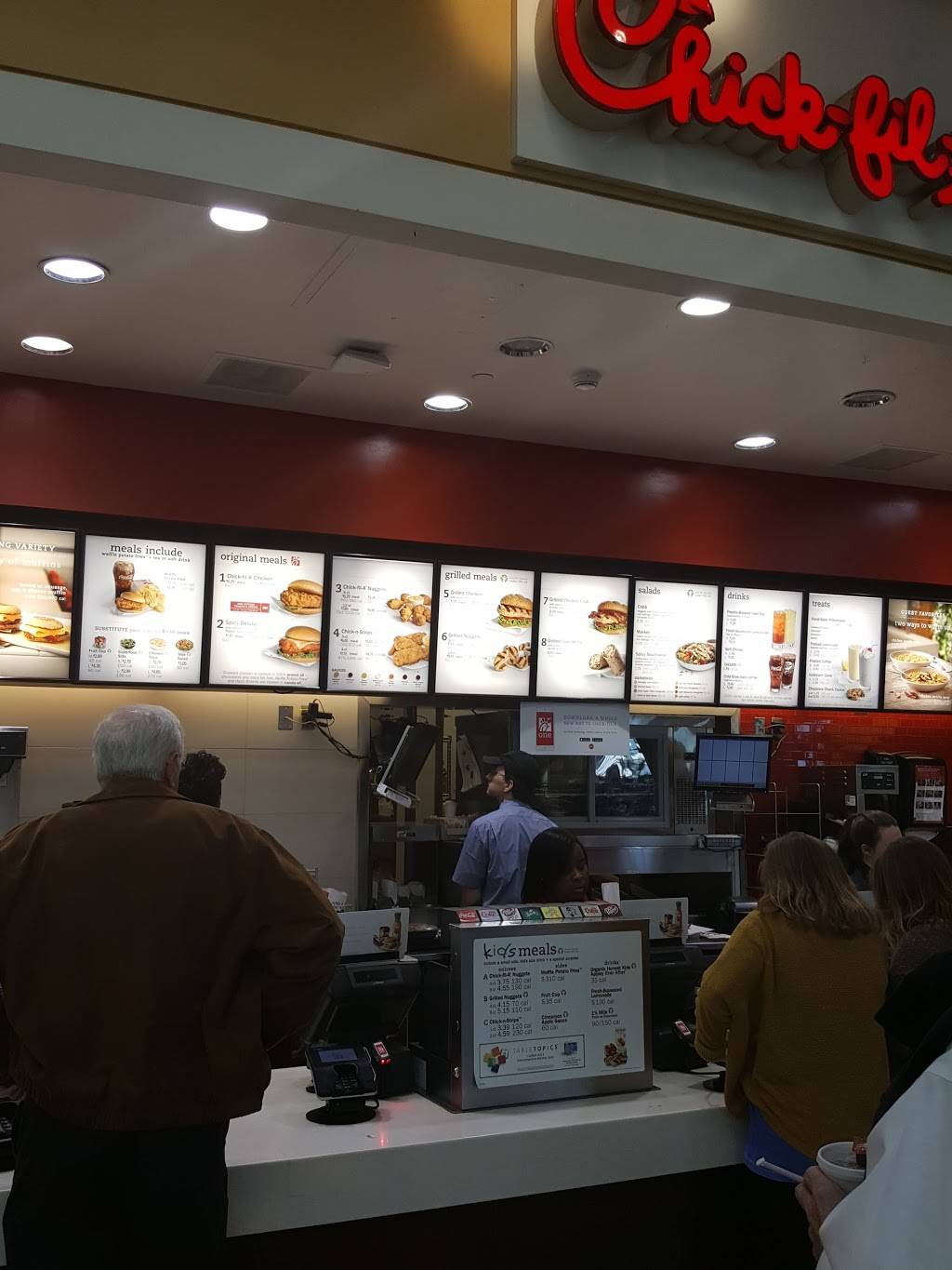 Chick-fil-A | restaurant | 2801 Memorial Pkwy SW Ste 70, Huntsville, AL 35801, USA | 2565339206 OR +1 256-533-9206