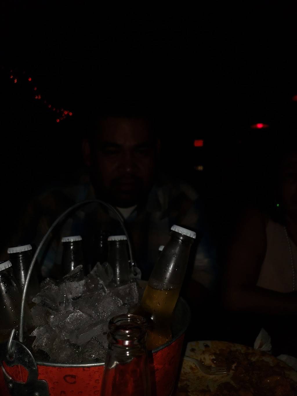 Paraiso | restaurant | 115 W 3rd St, Los Angeles, CA 90013, USA | 2136257845 OR +1 213-625-7845