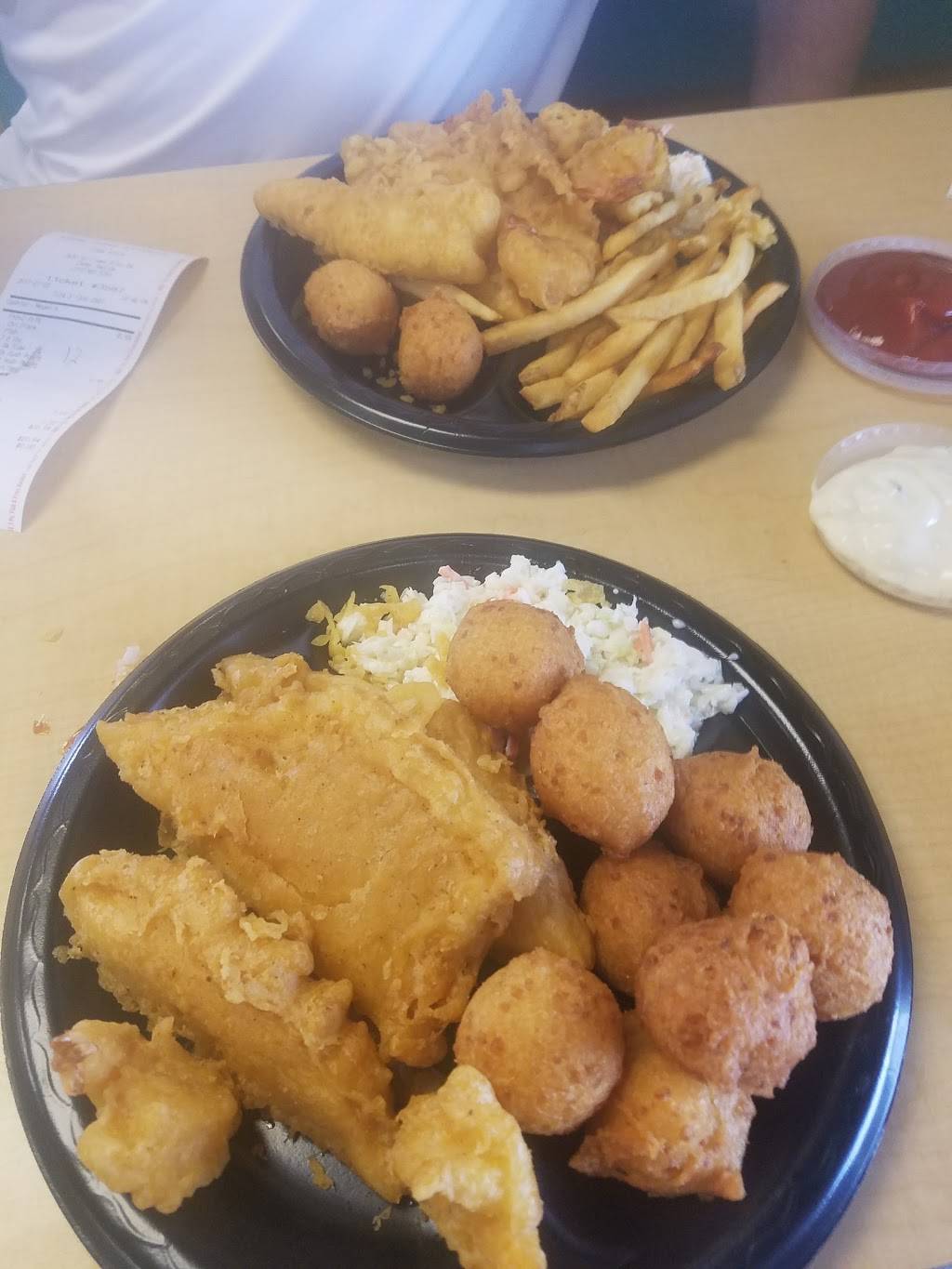 Long John Silvers | restaurant | 2630 Williams Blvd SW, Cedar Rapids, IA 52404, USA | 3193655353 OR +1 319-365-5353