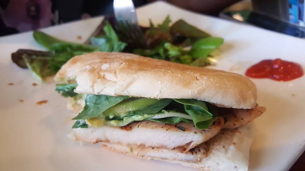 Subway | restaurant | 2160 E Baseline Rd #126, Phoenix, AZ 85042, USA | 6022433900 OR +1 602-243-3900