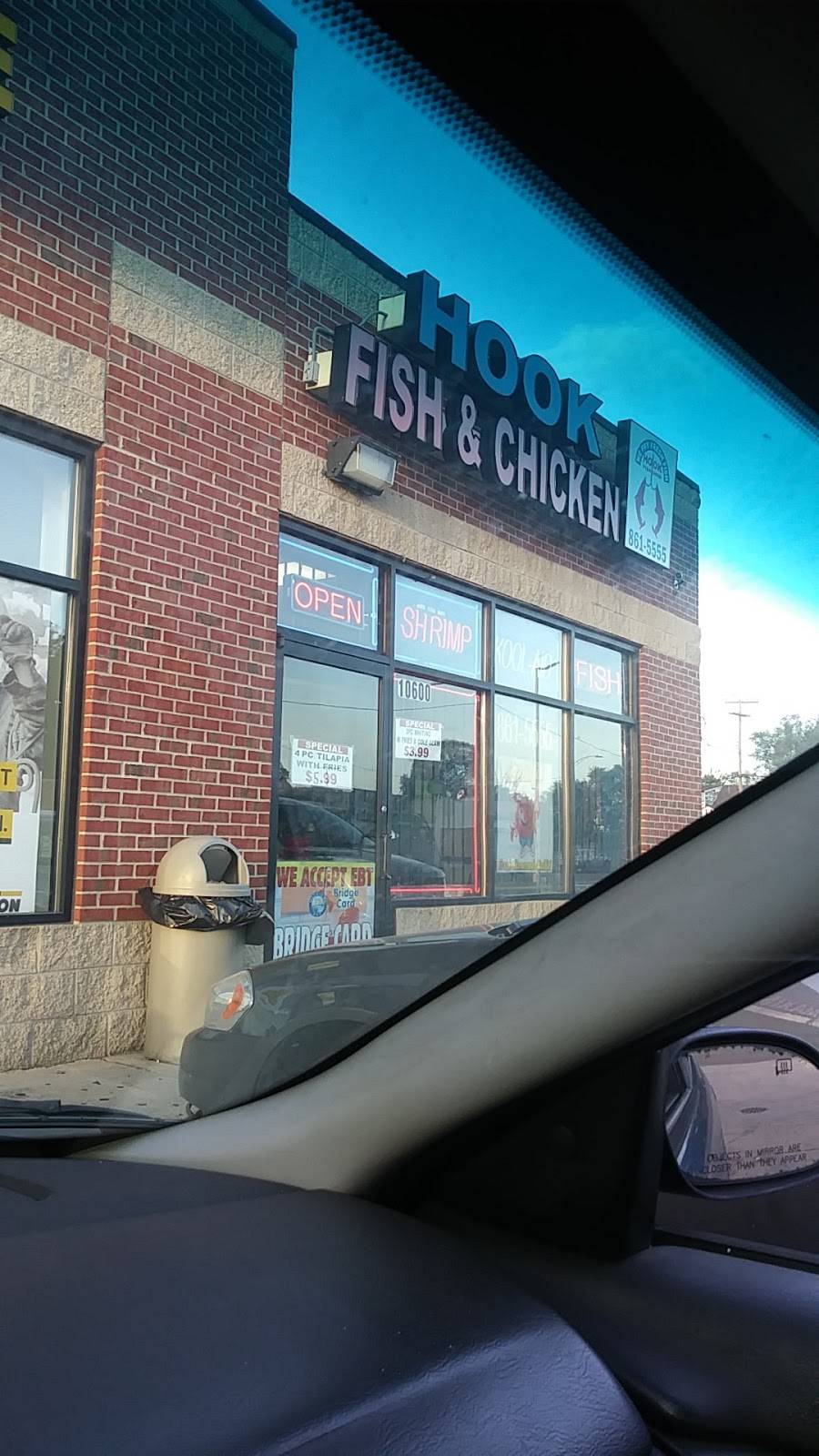 Hook Fish & Chicken | restaurant | 10600 W Seven Mile Rd, Detroit, MI 48221, USA | 3138615555 OR +1 313-861-5555