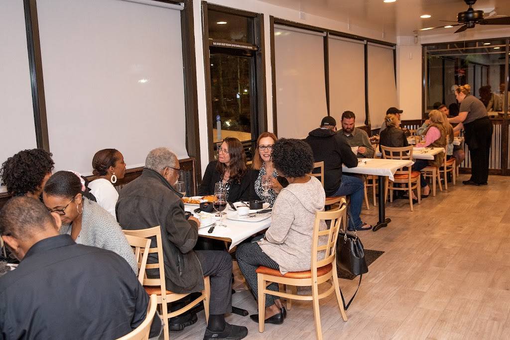 Derricks on Atlantic | restaurant | 3502 Atlantic Ave, Long Beach, CA 90807, USA | 5623378131 OR +1 562-337-8131