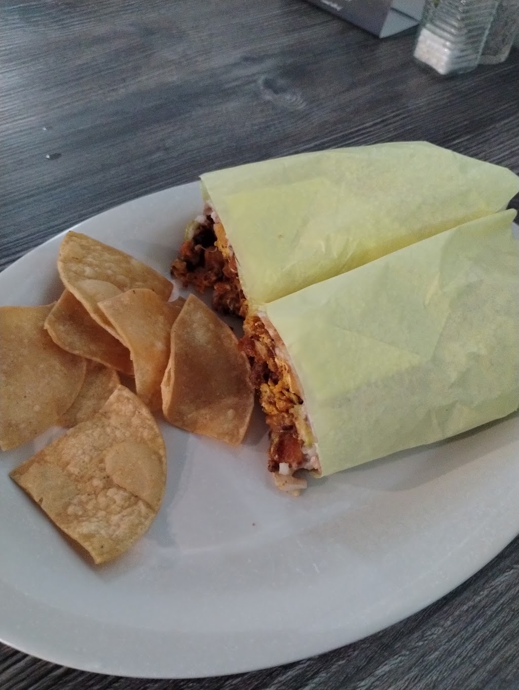 Los Agaves Taqueria | restaurant | 145 E Highland Ave, San Bernardino, CA 92404, USA | 9094749446 OR +1 909-474-9446