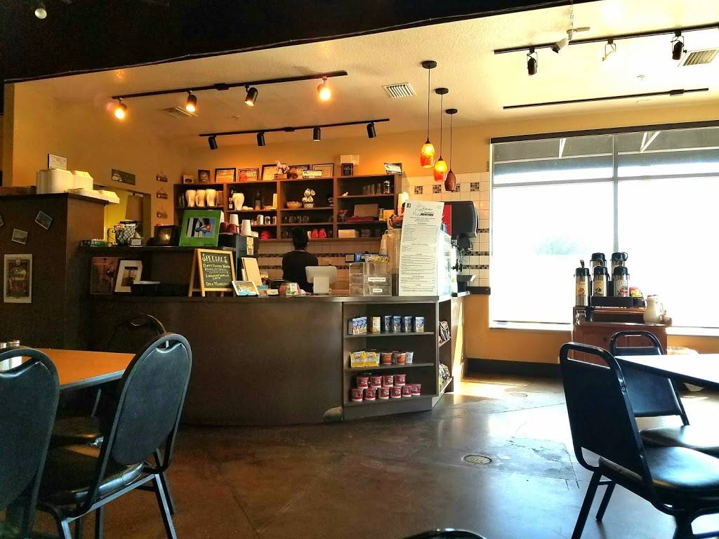 Havana Dreamers Cafe | restaurant | 3104 Town Ave #107, New Port Richey, FL 34655, USA | 7278077990 OR +1 727-807-7990