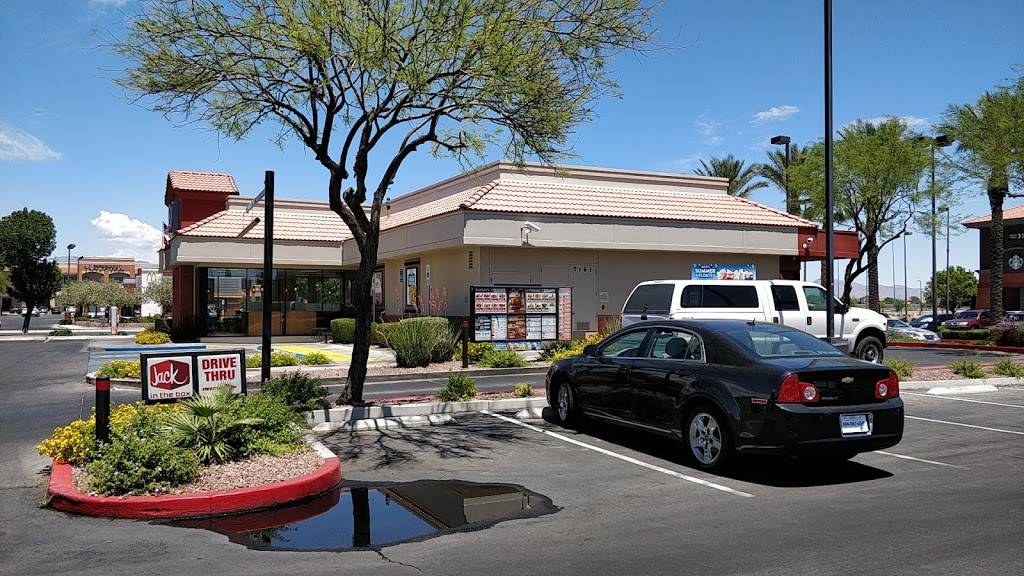 Jack in the Box | restaurant | 7161 W Craig Rd, Las Vegas, NV 89129, USA | 7023950851 OR +1 702-395-0851