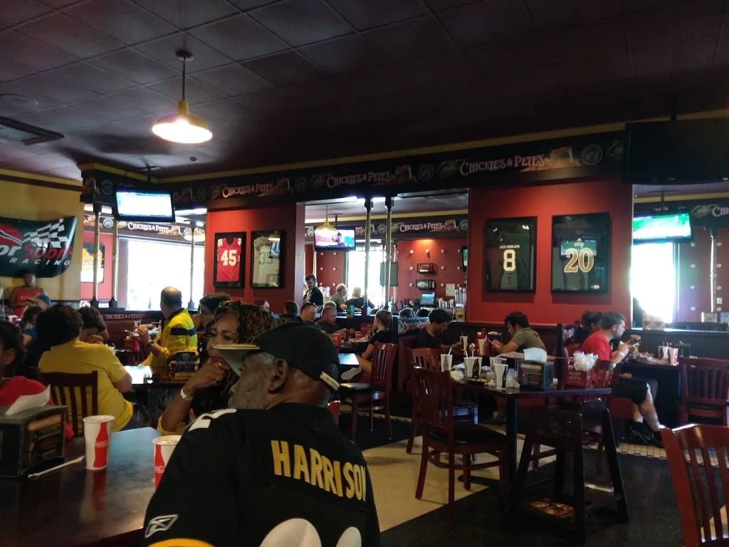 Chickies & Petes | restaurant | 1 Cedar Point Blvd, Sandusky, OH 44870, USA | 4196260830 OR +1 419-626-0830