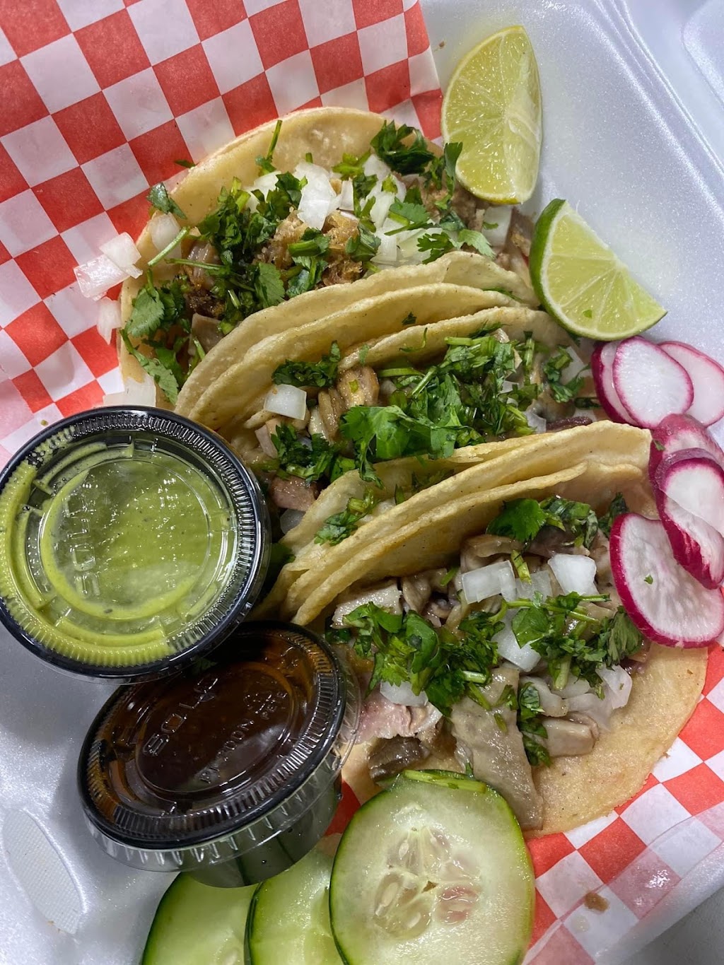 Tacos el Gordito | restaurant | 100 E Dolphin Ave, Ridgecrest, CA 93555, USA | 7606083286 OR +1 760-608-3286