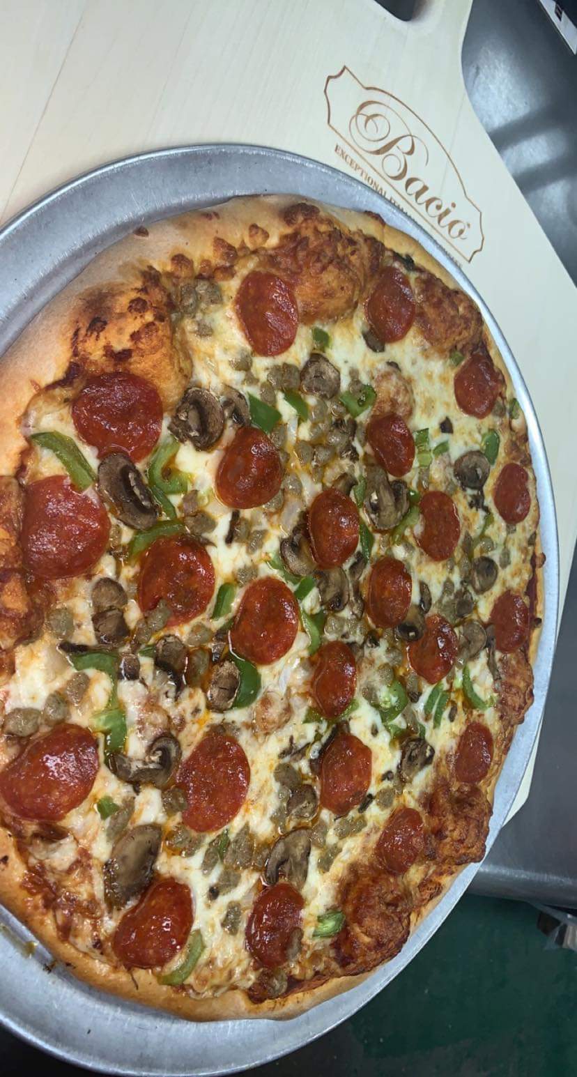 Winsteads American Grill & King Of Pizza | restaurant | 1480 N Gateway Ave, Rockwood, TN 37854, USA | 8652458882 OR +1 865-245-8882