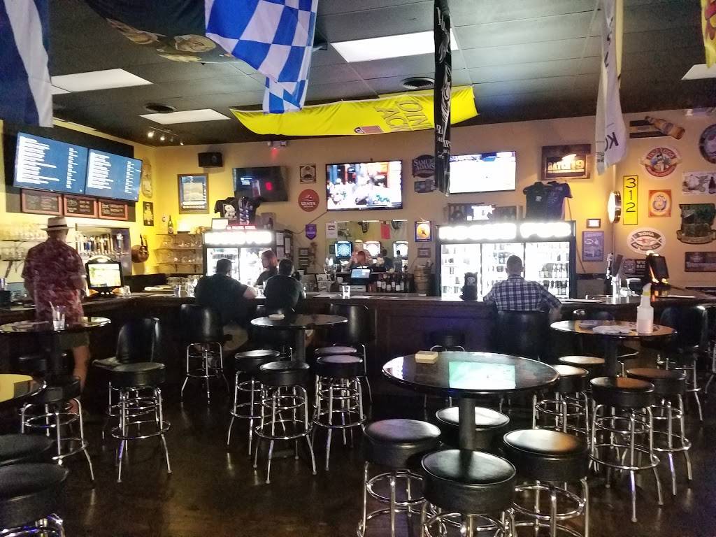 The Roque Pub | restaurant | 3076 Curry Ford Rd, Orlando, FL 32806, USA | 4079853778 OR +1 407-985-3778