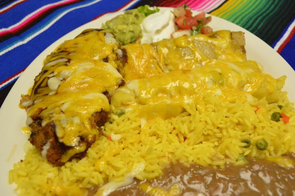 Los Cuates | restaurant | 1116 King St, Alexandria, VA 22314, USA | 7035482918 OR +1 703-548-2918