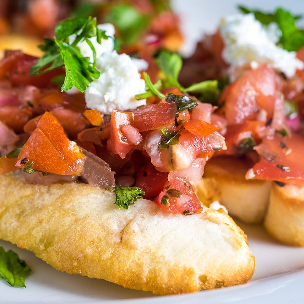 Puccinis Smiling Teeth Pizza & Pasta | restaurant | 2510 Harleston St, Carmel, IN 46032, USA | 3177329542 OR +1 317-732-9542