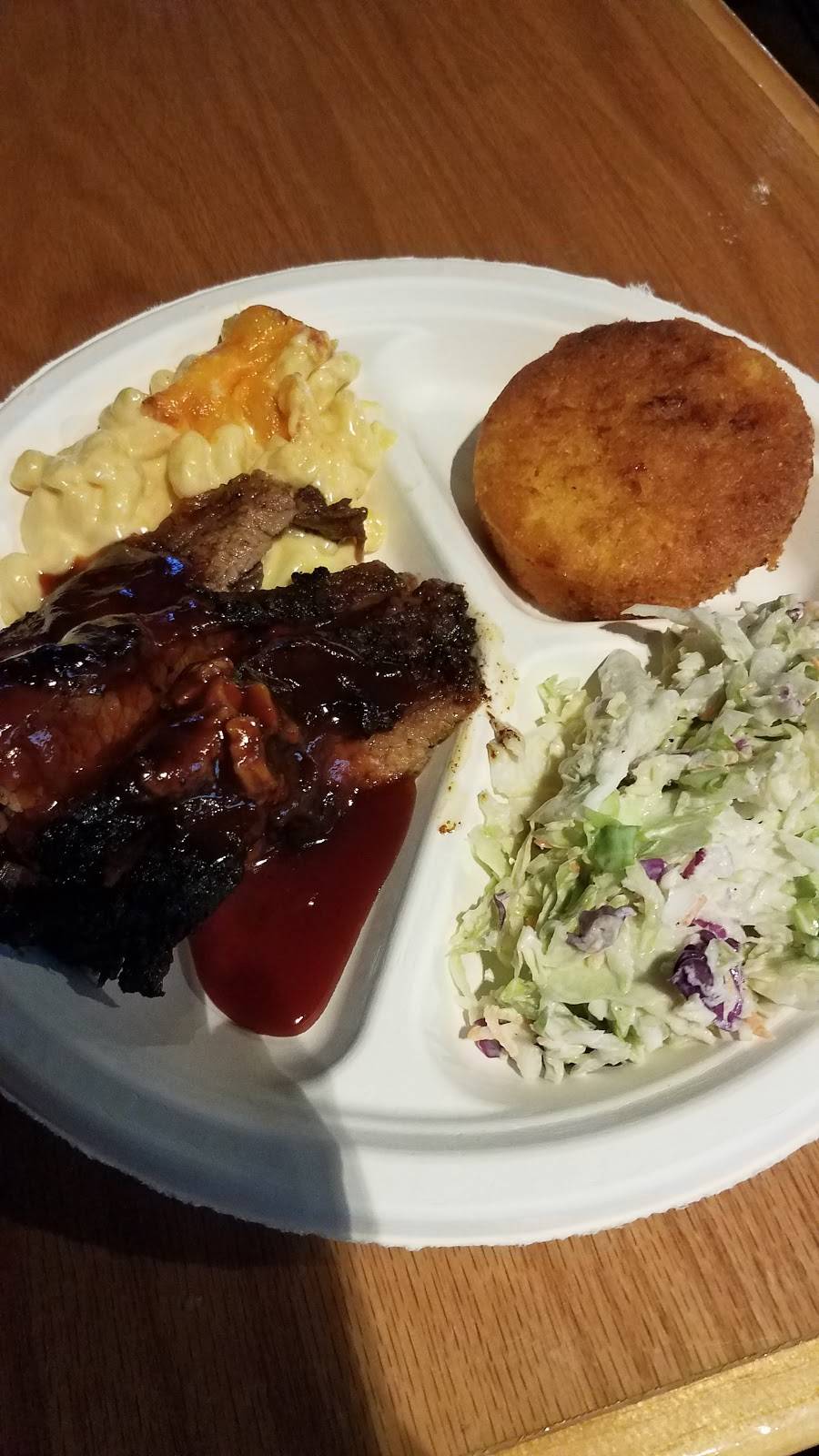 Bobby Qs | restaurant | 8501 N 27th Ave, Phoenix, AZ 85051, USA | 6029955982 OR +1 602-995-5982