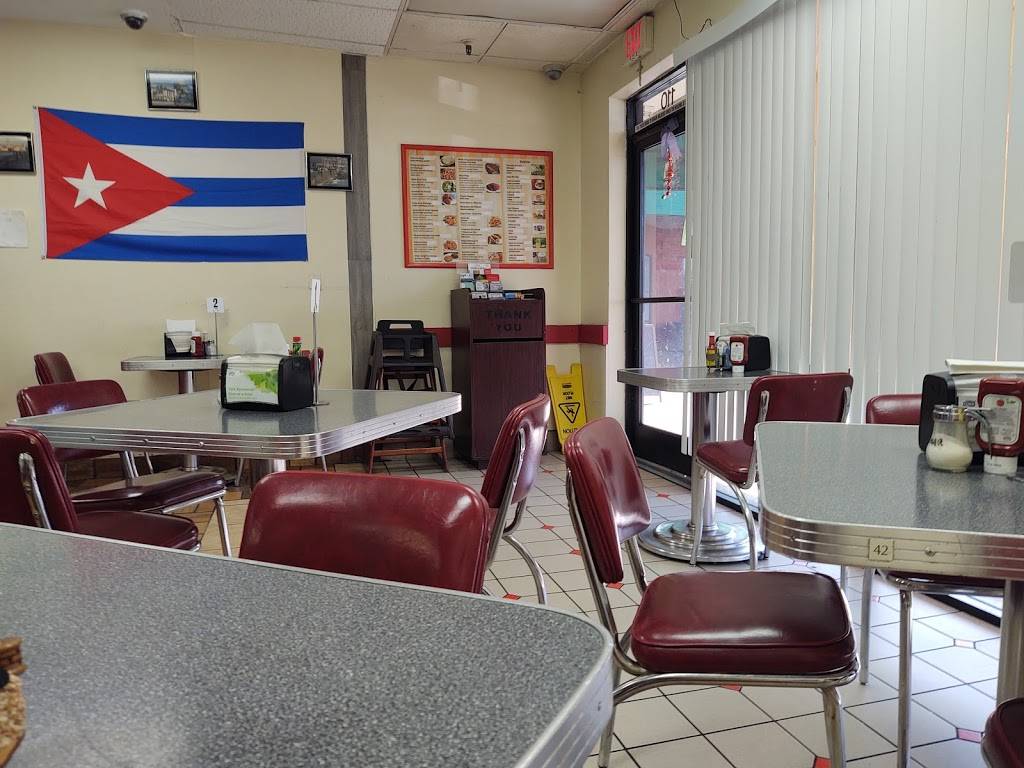 Fe La Cubana | restaurant | 5821 N 67th Ave #110, Glendale, AZ 85301, USA | 6235336912 OR +1 623-533-6912