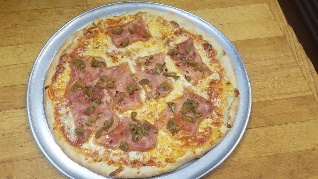 Rosario Pizza | restaurant | 374 Central Ave, Brooklyn, NY 11221, USA | 7184550949 OR +1 718-455-0949