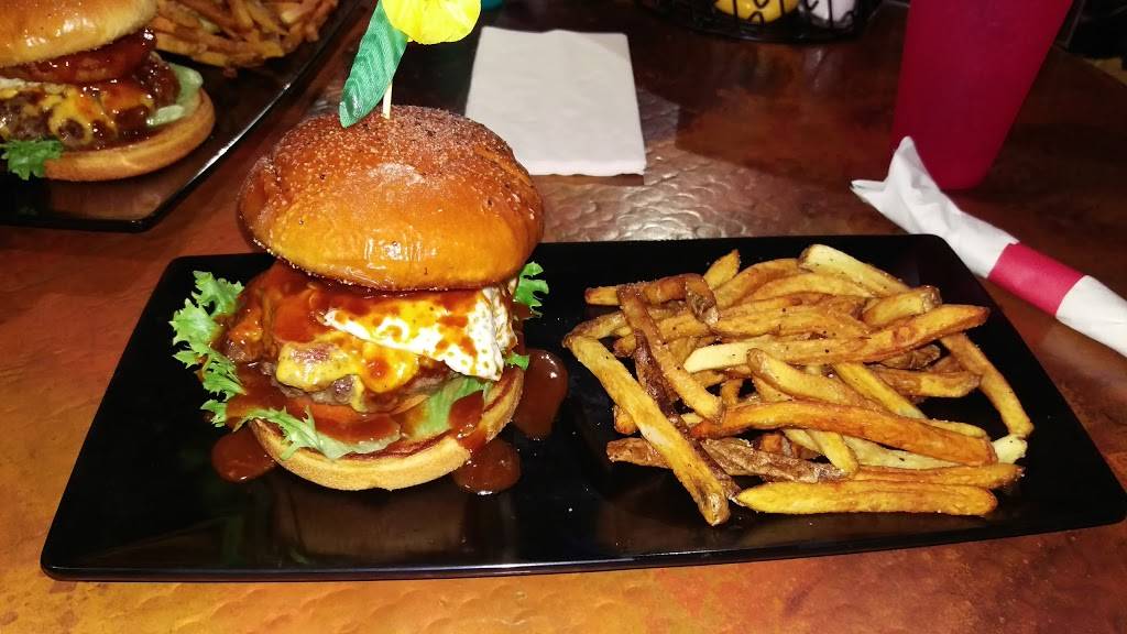 Krakatoa Tropical Food & Spirits | restaurant | 7323 South Ave, Youngstown, OH 44512, USA | 3309533833 OR +1 330-953-3833