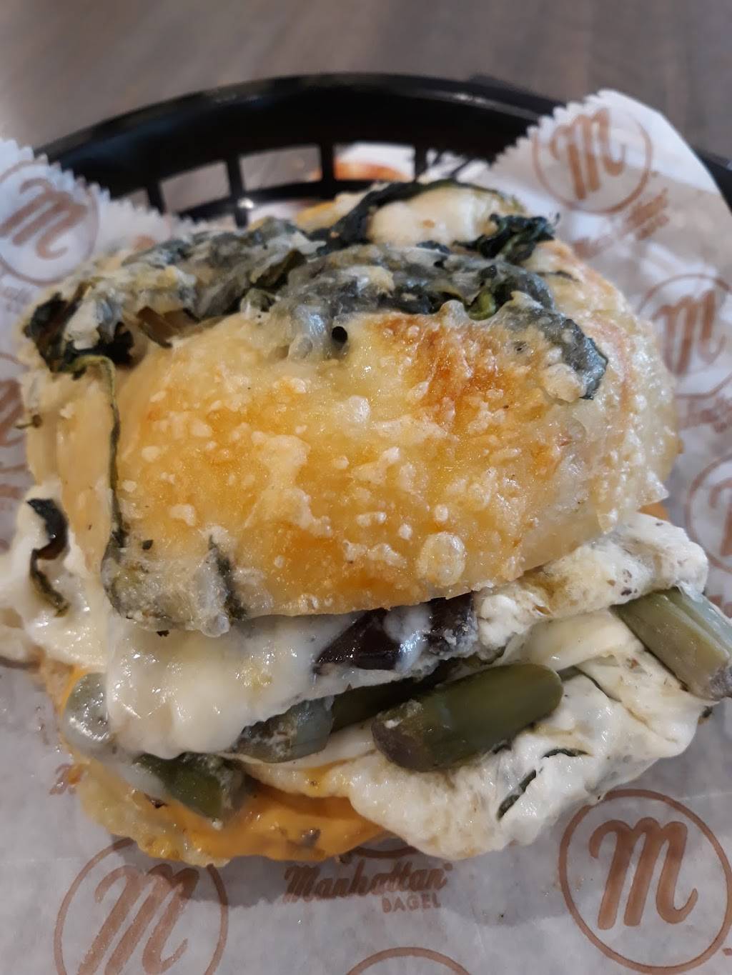 Manhattan Bagel | restaurant | 401 S Broad St, Lansdale, PA 19446, USA | 2156479990 OR +1 215-647-9990