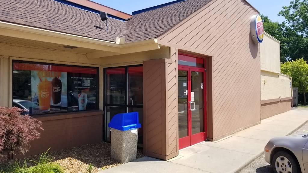 Burger King | restaurant | 214 Lansing Rd, Charlotte, MI 48813, USA | 5175431328 OR +1 517-543-1328