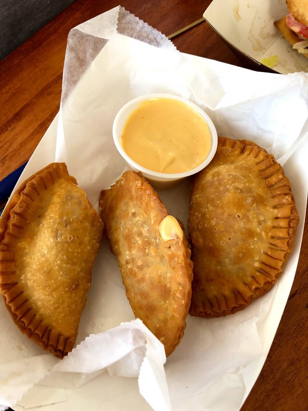 Street Eats GR | restaurant | 822 Ottawa Ave NW, Grand Rapids, MI 49503, USA | 6168281118 OR +1 616-828-1118