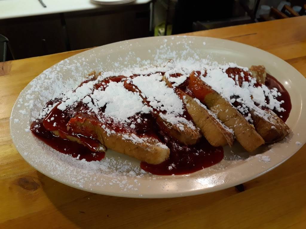 Desis Diner | restaurant | 104 Pine St, Arcadia, MO 63621, USA | 5735460154 OR +1 573-546-0154