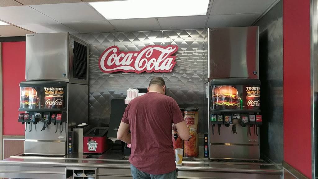 Hardees | restaurant | 1315 Murfreesboro Rd, Franklin, TN 37064, USA | 6157945573 OR +1 615-794-5573