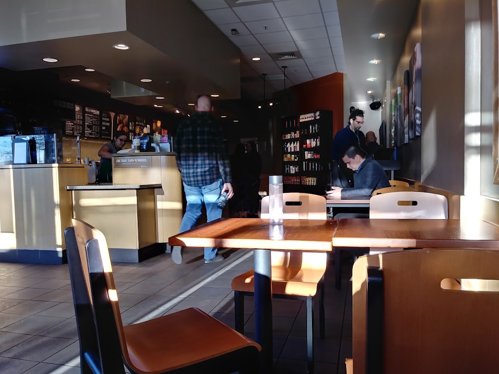 Starbucks | cafe | 6001 N Oracle Rd, Tucson, AZ 85704, USA | 5205750241 OR +1 520-575-0241