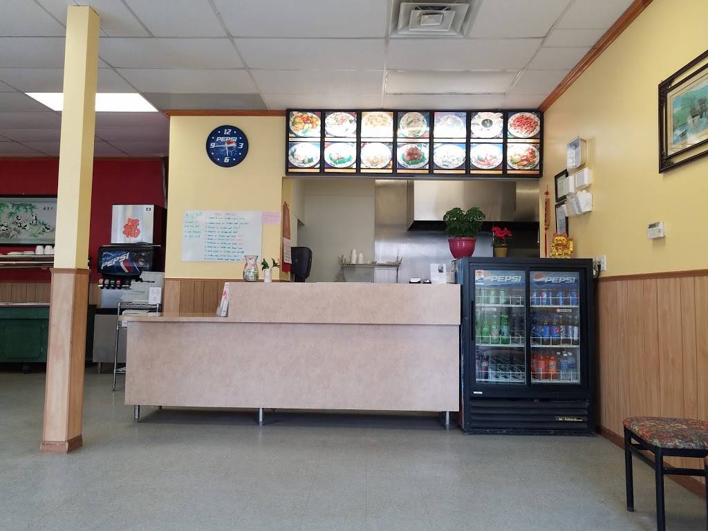 Happy Family | restaurant | 112 W 6th St, St Charles, MN 55972, USA | 5079323188 OR +1 507-932-3188