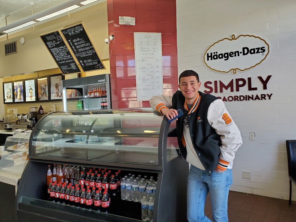 Santa Fe Espresso Co: Häagen-Dazs Ice Cream | cafe | 56 E San Francisco St, Santa Fe, NM 87501, USA | 5059883858 OR +1 505-988-3858