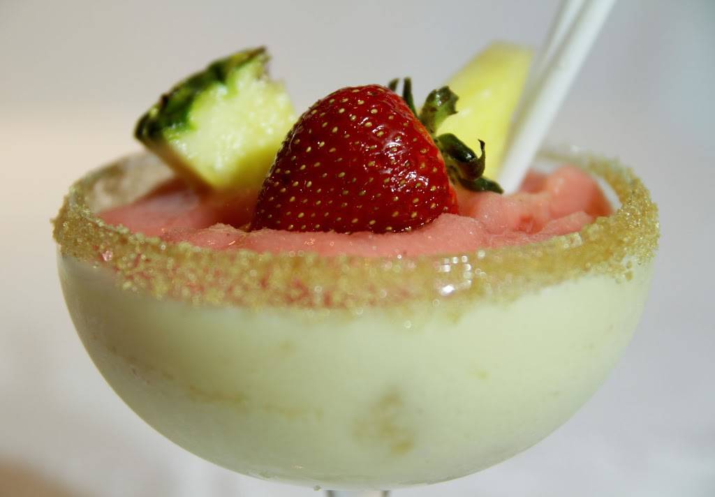 Hard Stones Grill | restaurant | 1 Roydon Pl, Nepean, ON K2E 1A3, Canada | 6135187440 OR +1 613-518-7440