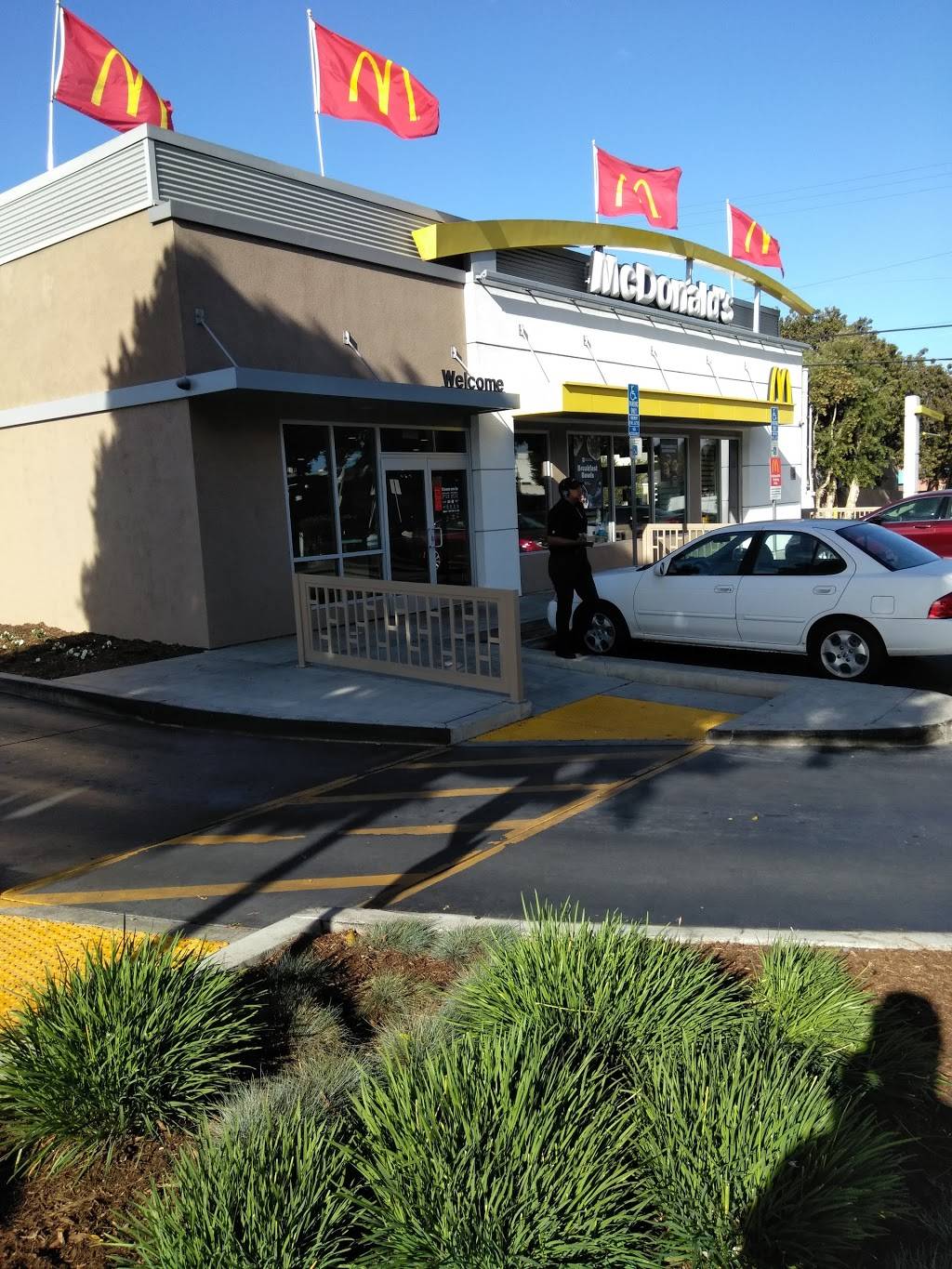 McDonalds | cafe | 4292 Crenshaw Blvd, Los Angeles, CA 90008, USA | 3232924315 OR +1 323-292-4315