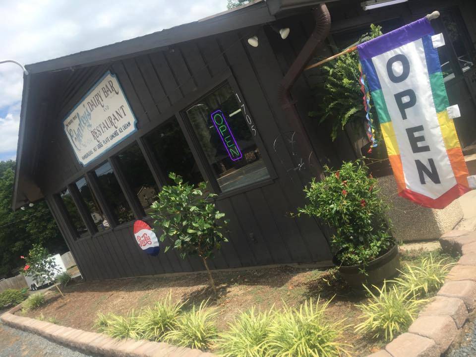 Charleys Restaurant | restaurant | 1705 E Main St, Albemarle, NC 28001, USA | 7049825214 OR +1 704-982-5214