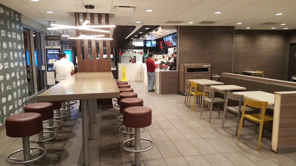 McDonalds | cafe | 2940 SW 8th St, Miami, FL 33135, USA | 3055414768 OR +1 305-541-4768