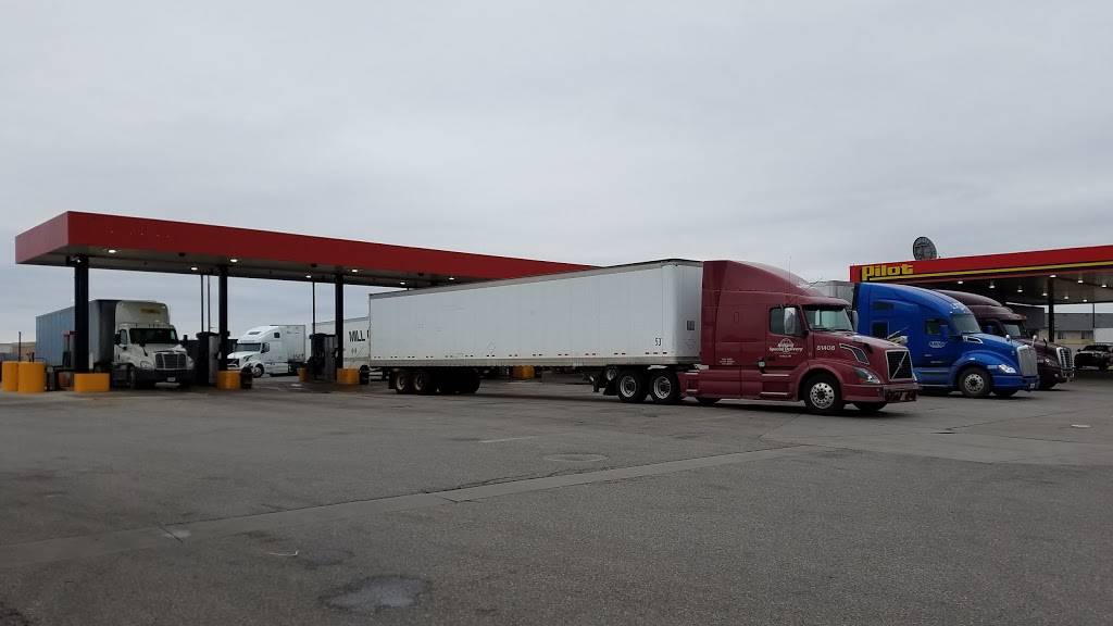 Pilot Travel Center | restaurant | 7205 S State Rd, Ionia, MI 48846, USA | 6165276520 OR +1 616-527-6520