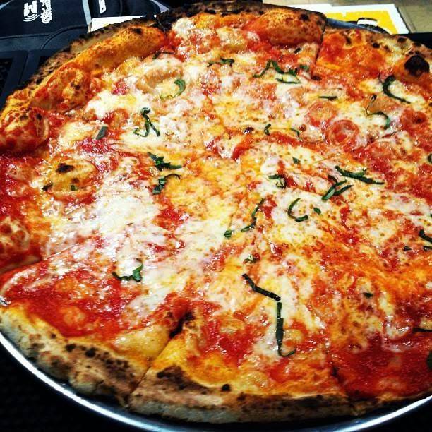 Music City Pizza | restaurant | 114 12th Ave N, Nashville, TN 37203, USA | 6153203754 OR +1 615-320-3754