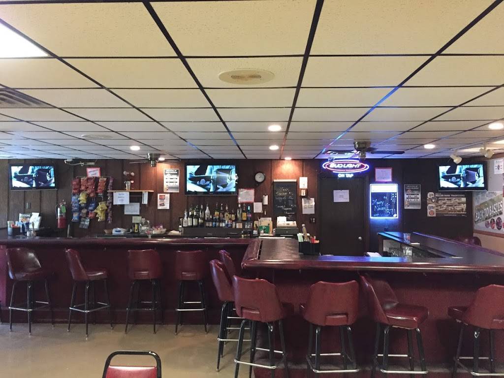 Kaukauna Moose Lodge | restaurant | 900 W Ducharme St, Kaukauna, WI 54130, USA | 9207661030 OR +1 920-766-1030